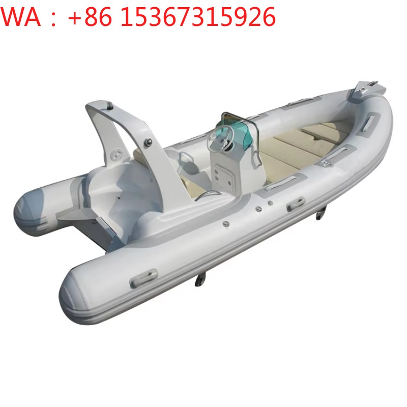 RIB520C 6-Person Center Consol - Outdoor Sports Center บทวิจารณ์และราคา