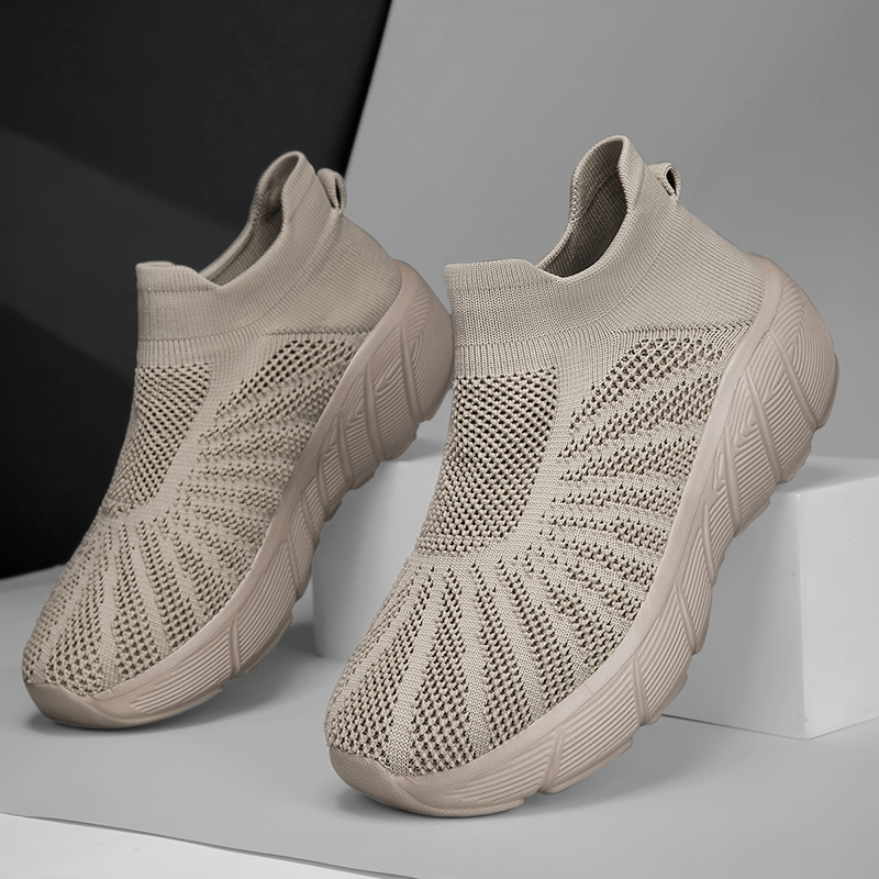 Quick Dry Men Sport Trainers S - Outdoor Sportsman Group บทวิจารณ์และราคา